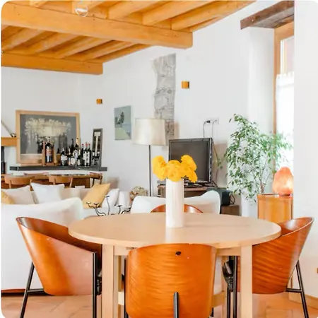 Torre Del Barbarossa Foresteria 3* マンデッロ・デル・ラーリオ