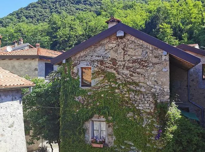 Torre Del Barbarossa Foresteria Отель типа 