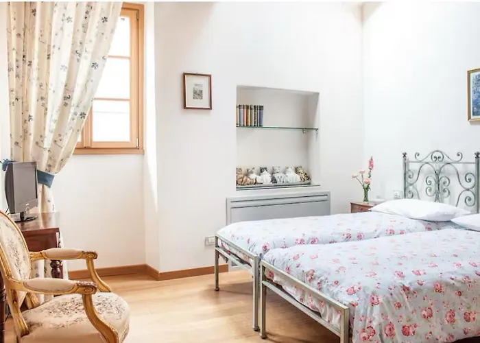 Torre Del Barbarossa Foresteria Отель типа 