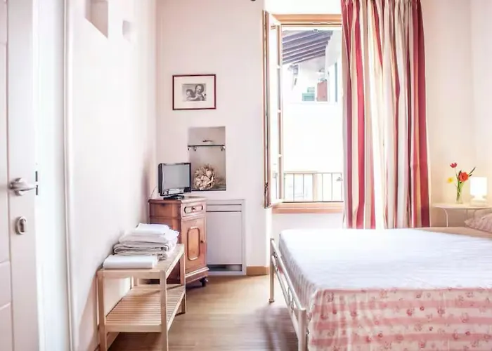 Torre Del Barbarossa Foresteria Отель типа 