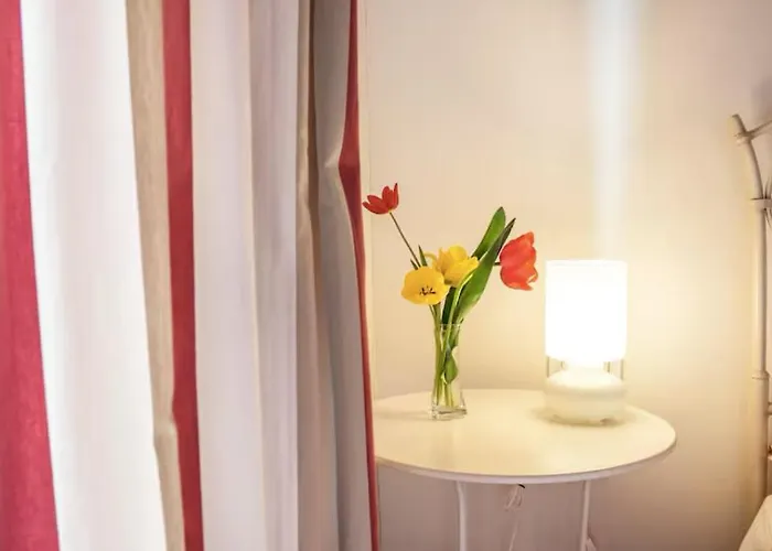 Torre Del Barbarossa Foresteria 3*