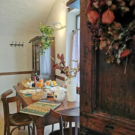 Torre Del Barbarossa Foresteria B&B *