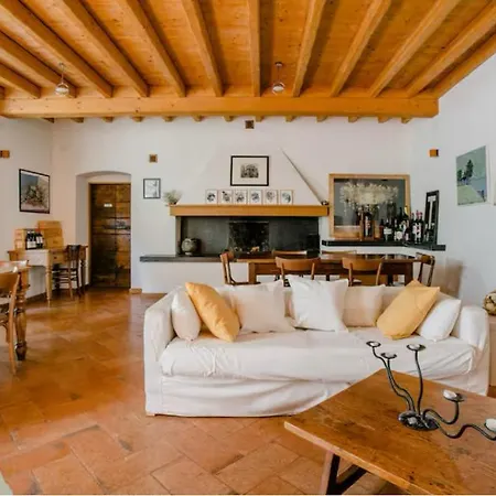 Torre Del Barbarossa Foresteria