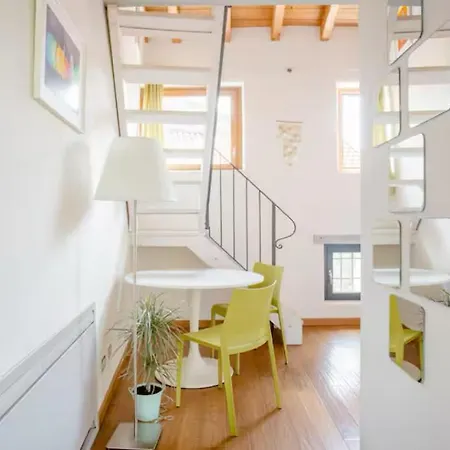 Torre Del Barbarossa Foresteria לינה וארוחת בוקר