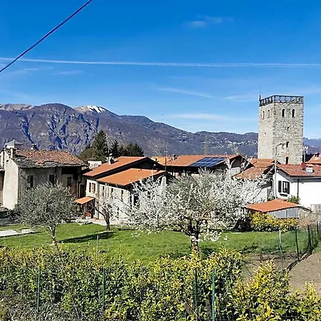 Panzió Torre Del Barbarossa Foresteria Mandello del Lario