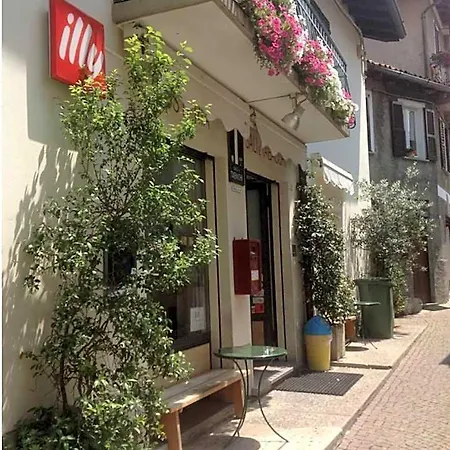 Torre Del Barbarossa Foresteria 3*