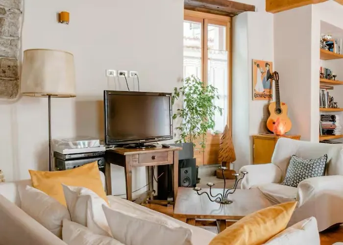 Torre Del Barbarossa Foresteria 3*