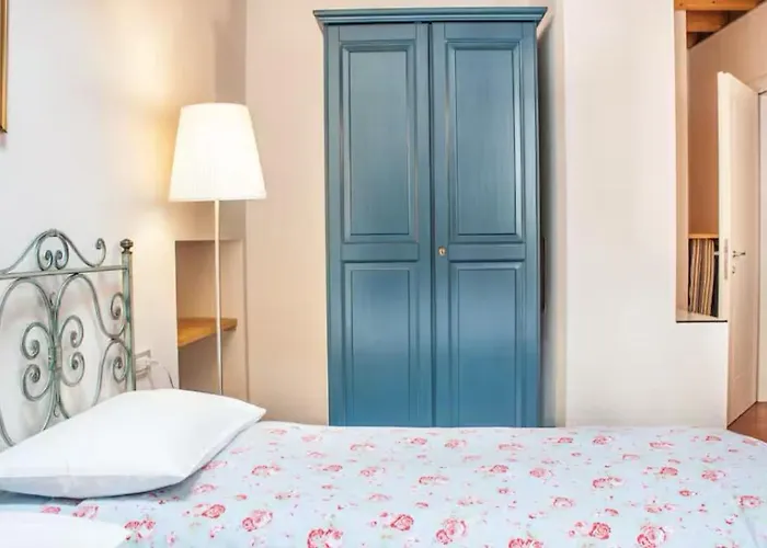 Torre Del Barbarossa Foresteria Couette-café 3*