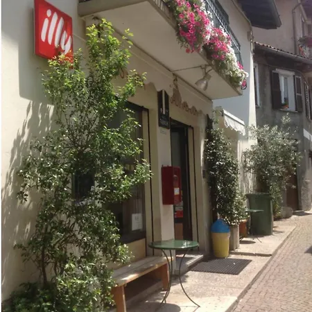 Bed & Breakfast Torre Del Barbarossa Foresteria Mandello del Lario