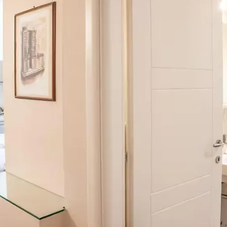 Torre Del Barbarossa Foresteria 3* Mandello del Lario